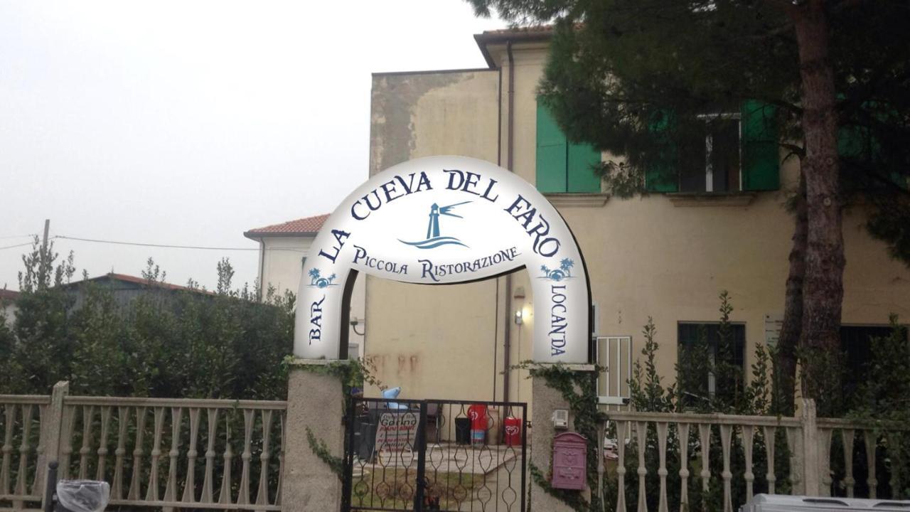 La Cueva Del Faro Hotel Gorino Ferrarese Bagian luar foto